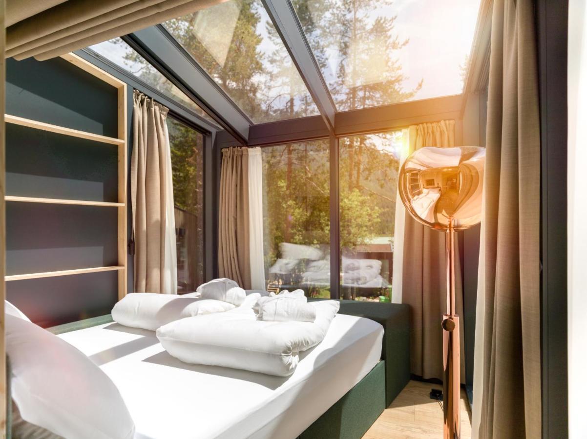 Skyview Chalets Am Camping Toblacher See Exterior photo