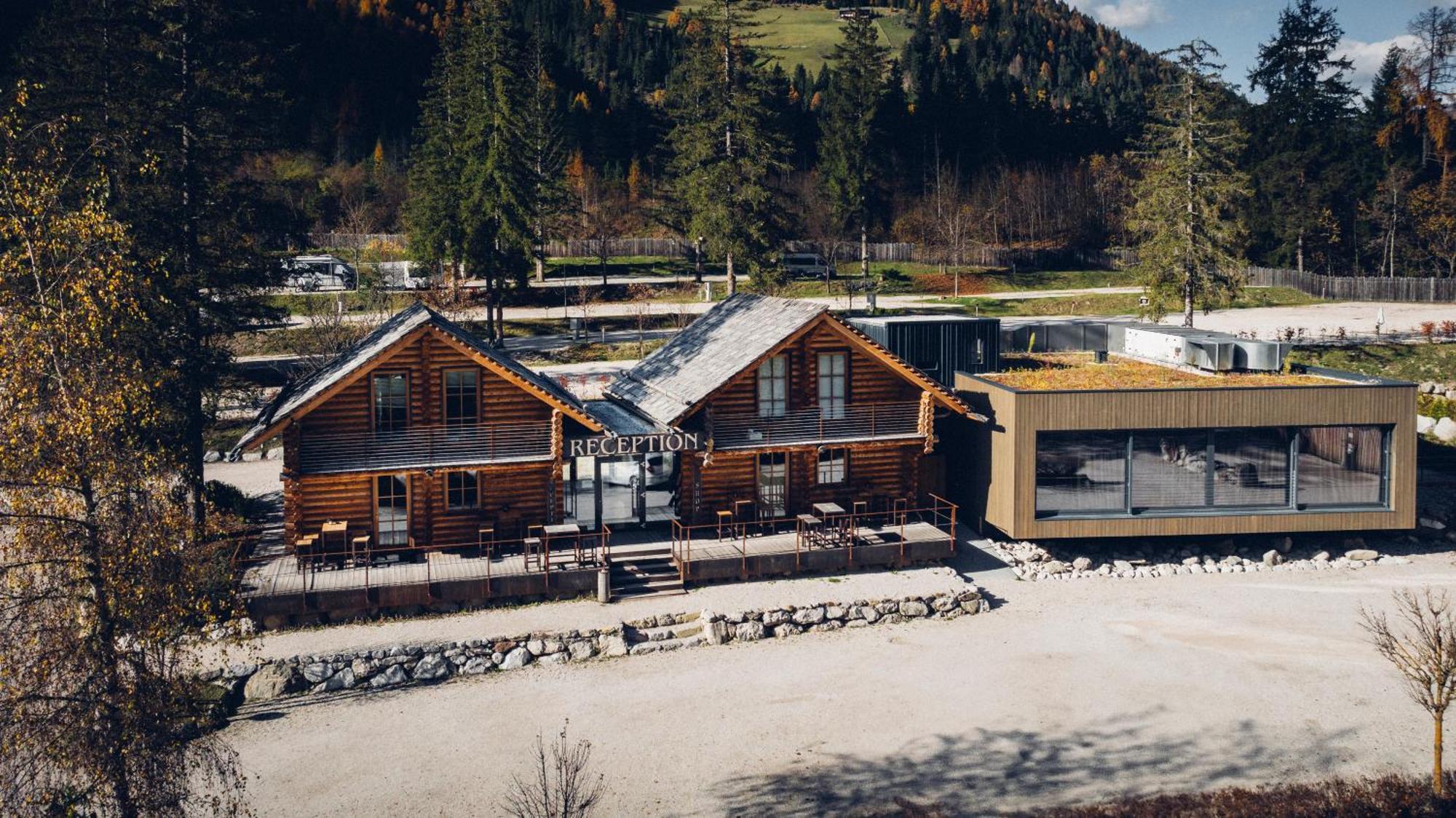 Skyview Chalets Am Camping Toblacher See Exterior photo