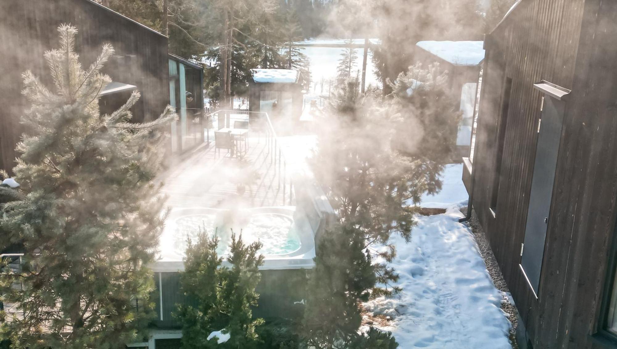 Skyview Chalets Am Camping Toblacher See Exterior photo